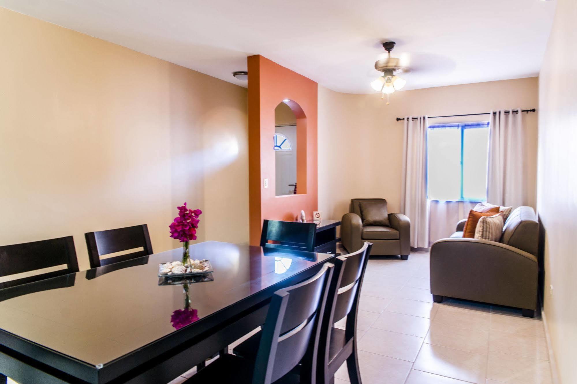 Bugambilias Suites Loreto  Buitenkant foto