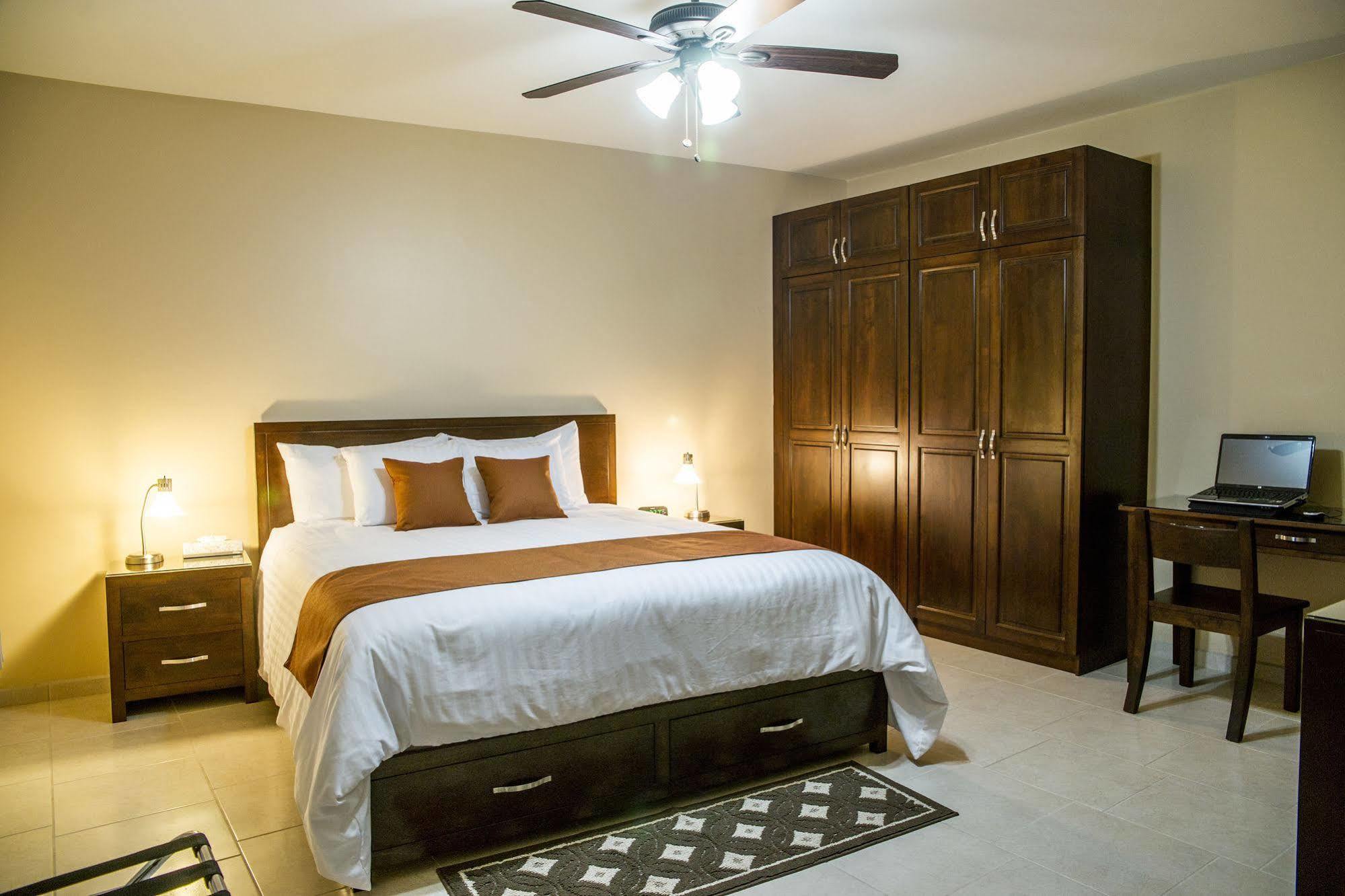 Bugambilias Suites Loreto  Buitenkant foto